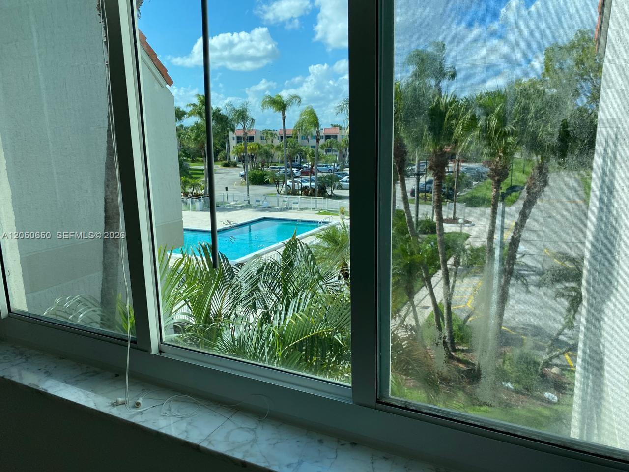 100 Lakeview Drive, Unit 316 Weston, FL 33326 - Photo 16 of 23