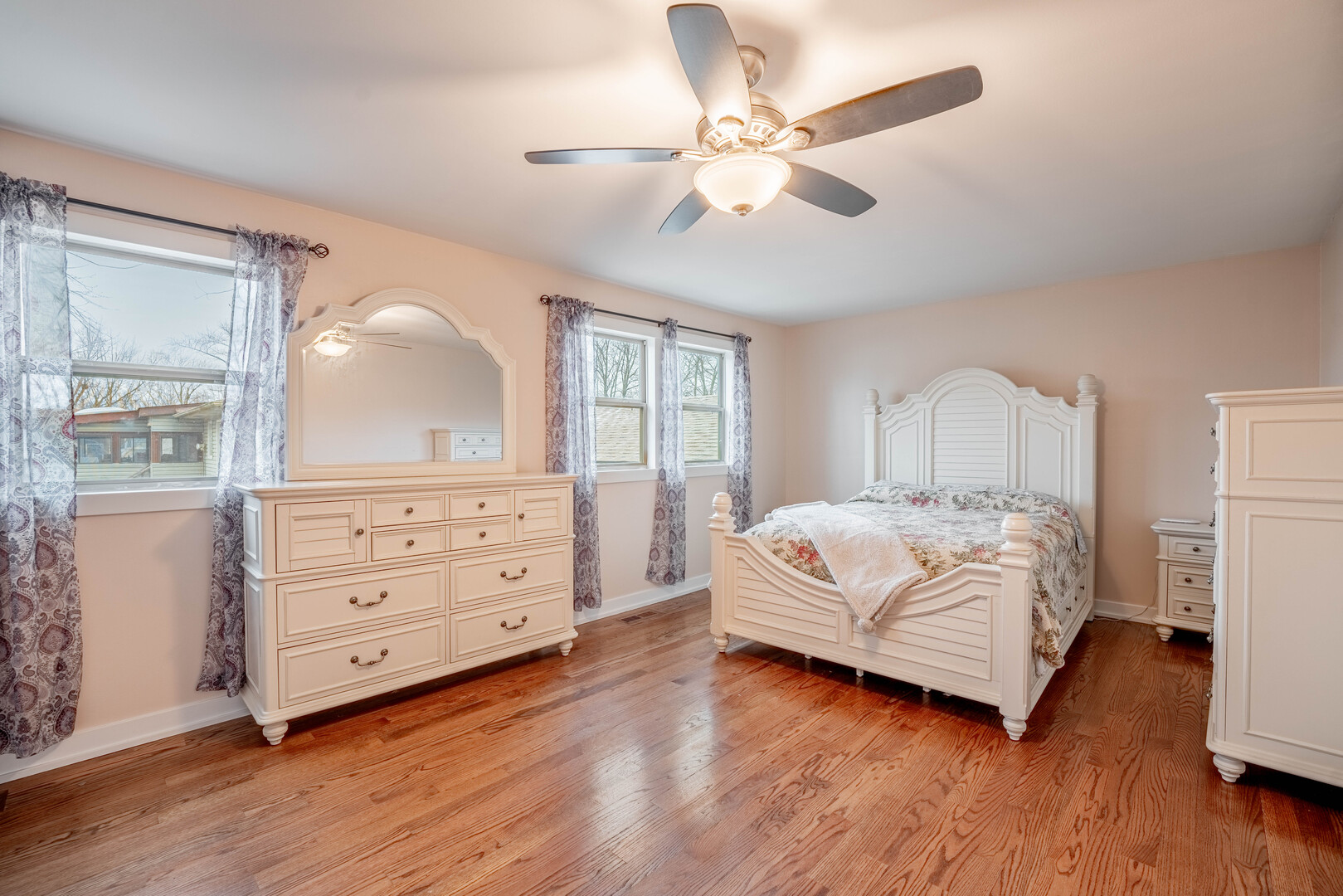 309 Falconridge Way Bolingbrook, IL 60440 - Photo 13 of 34 a bedroom with a bed window and a dresser