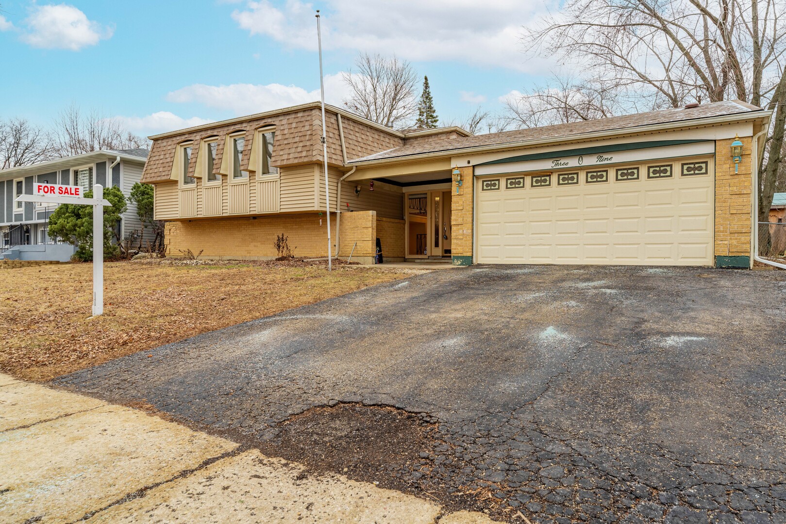 309 Falconridge Way Bolingbrook, IL 60440 - Photo 2 of 34 a view of a white building