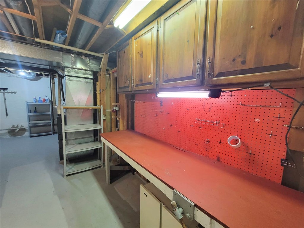 361 Upper Valley Road Gates, NY 14624 - Photo 38 of 47