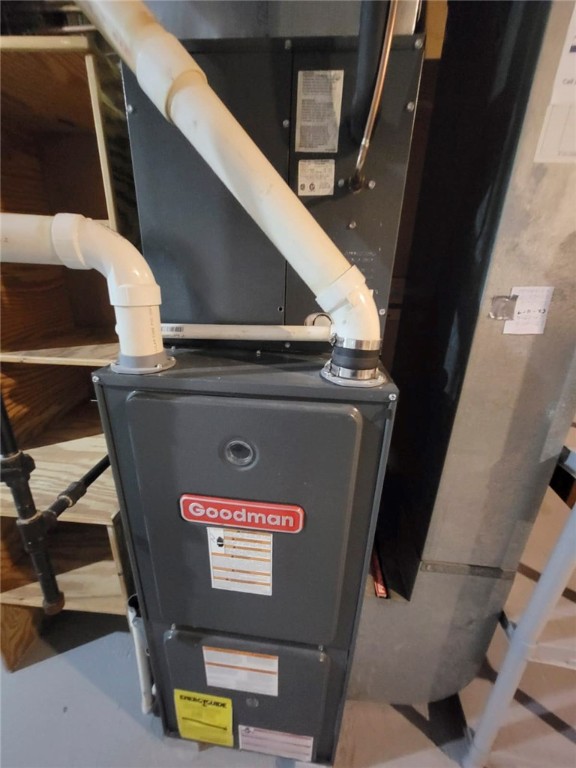 361 Upper Valley Road Gates, NY 14624 - Photo 39 of 47