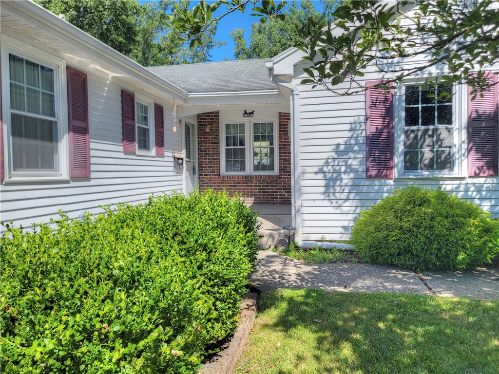 361 Upper Valley Road Gates, NY 14624 - Photo 6 of 47