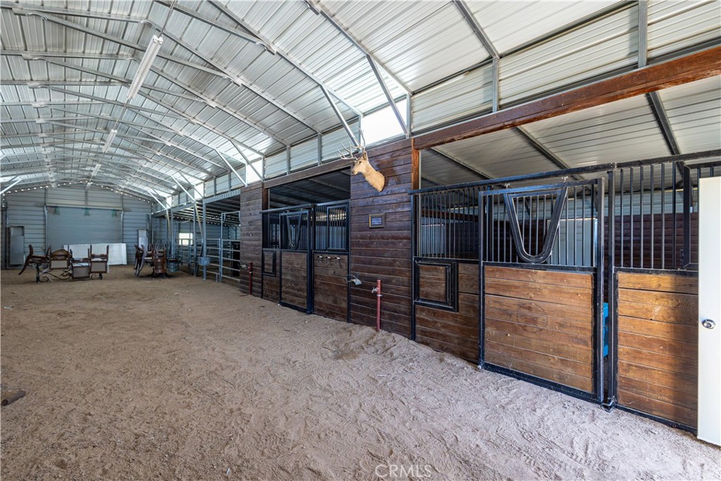 16728 Shirwaun Road Apple Valley, CA 92307 - Photo 2 of 72