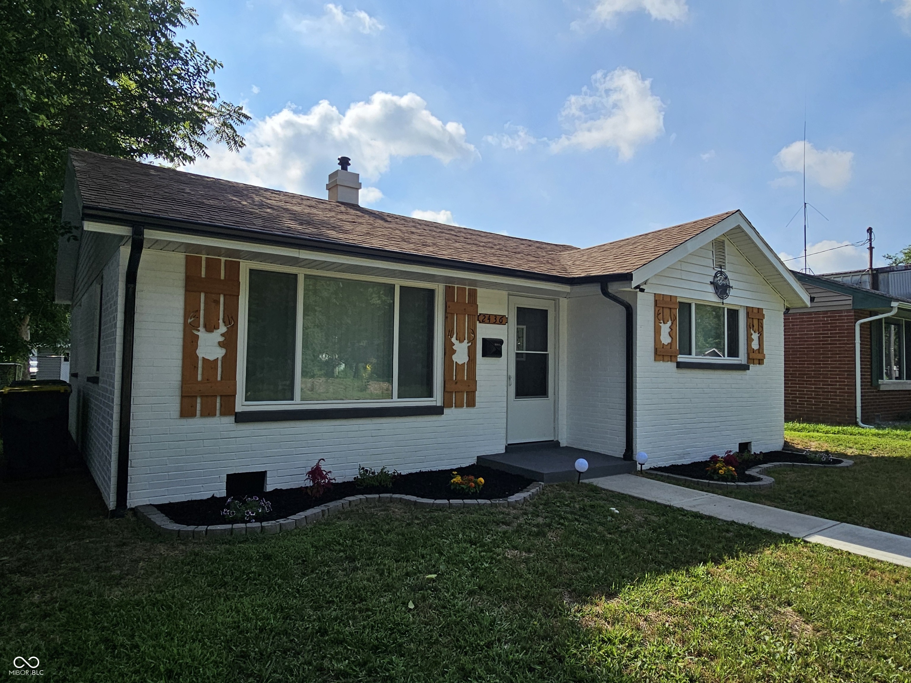 2436 Brown Street Anderson, IN 46016 - Photo 3 of 26