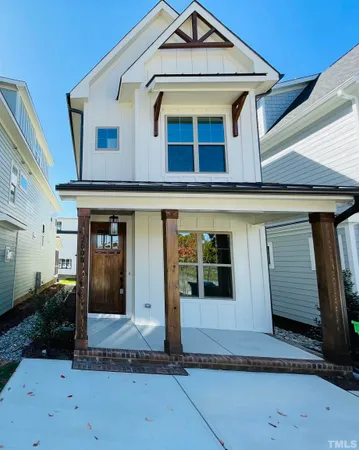 $2,800 | 200 B E Moore Street, Apex, NC 27502