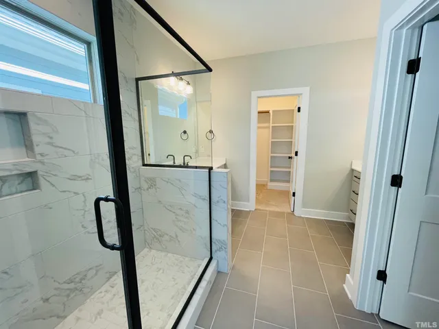 $2,800 | 200 B E Moore Street, Apex, NC 27502