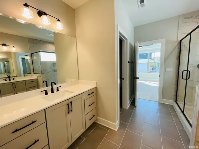 $2,800 | 200 B E Moore Street, Apex, NC 27502