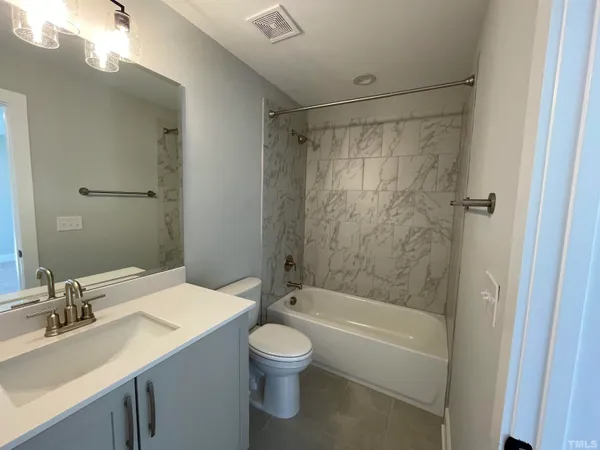 $2,800 | 200 B E Moore Street, Apex, NC 27502