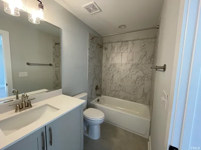 $2,800 | 200 B E Moore Street, Apex, NC 27502