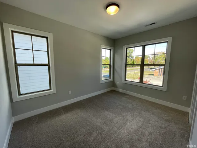 $2,800 | 200 B E Moore Street, Apex, NC 27502