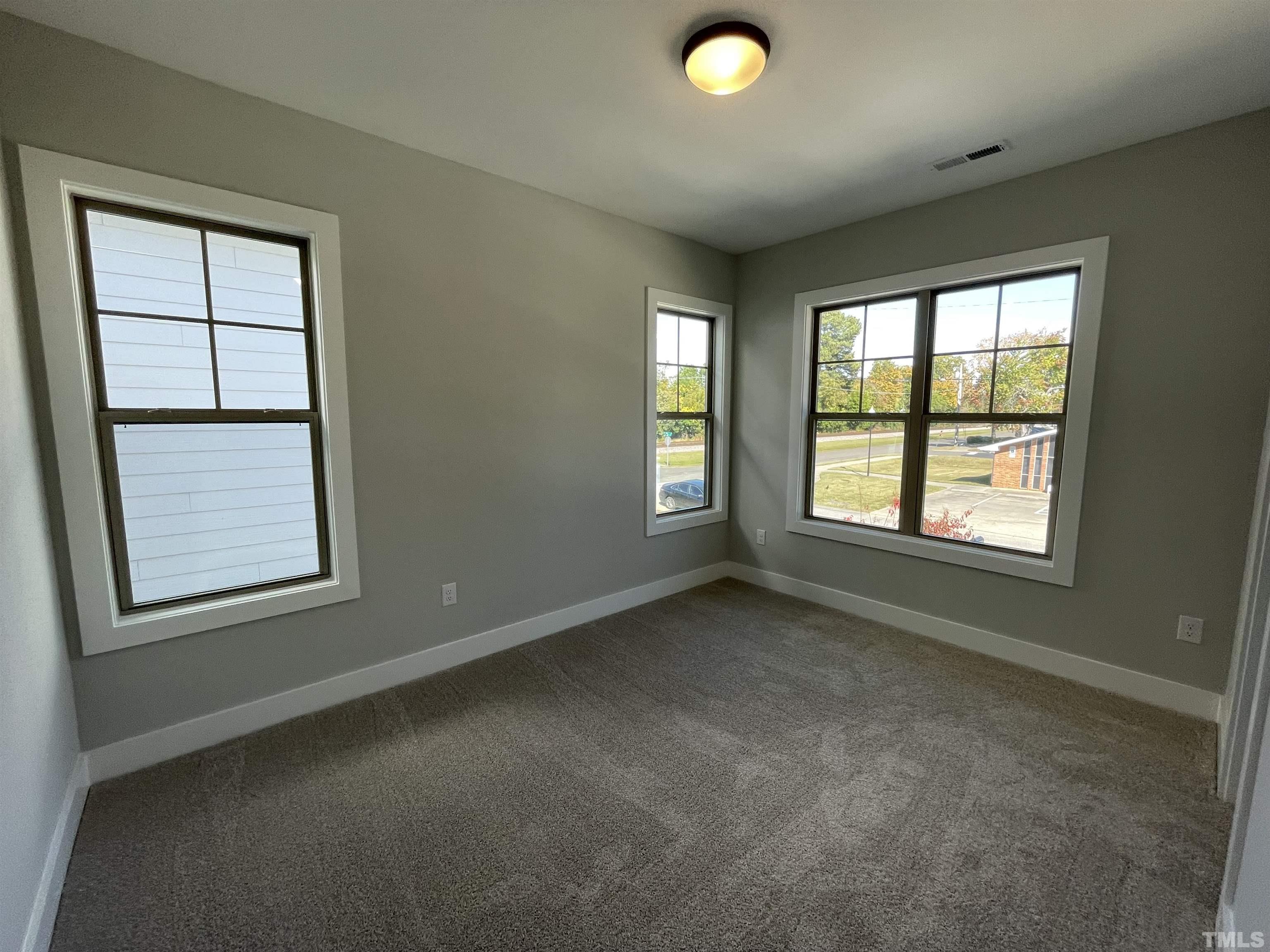 200 B E Moore Street Apex, NC 27502 - Photo 25 of 32