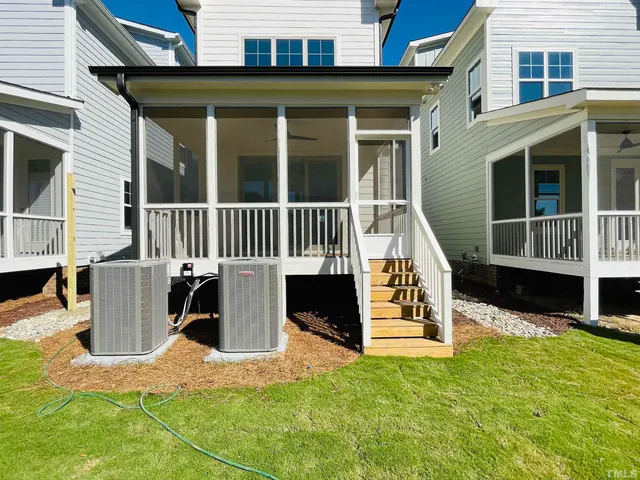 $2,800 | 200 B E Moore Street, Apex, NC 27502