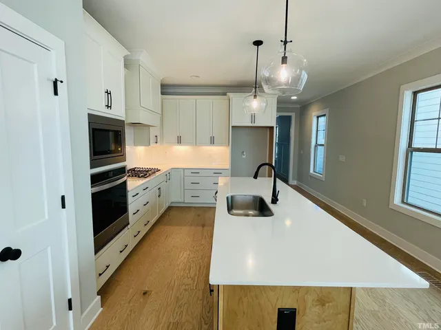 $2,800 | 200 B E Moore Street, Apex, NC 27502