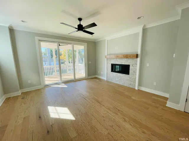 $2,800 | 200 B E Moore Street, Apex, NC 27502