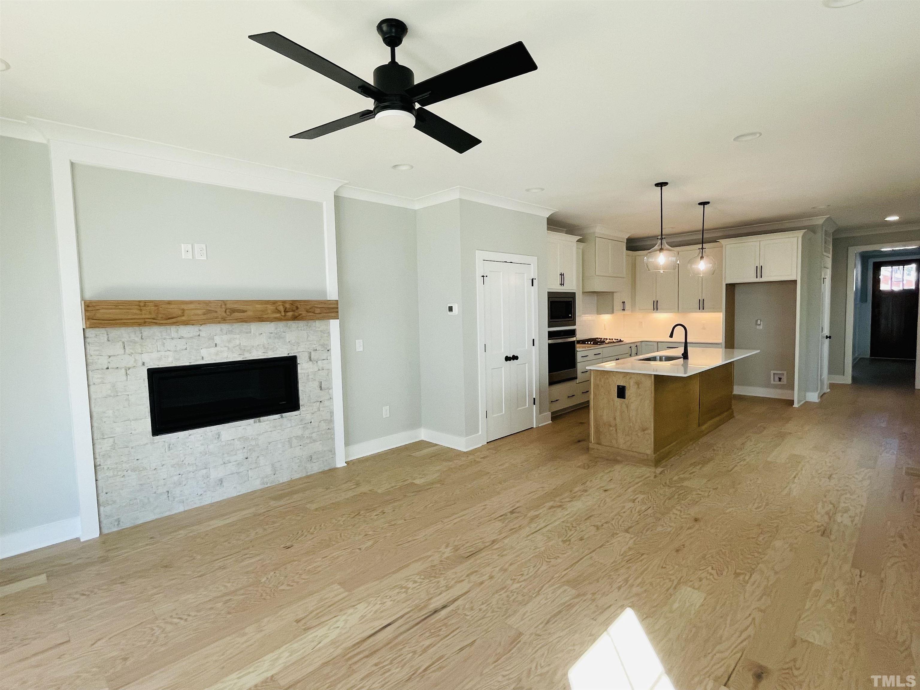 200 B E Moore Street Apex, NC 27502 - Photo 10 of 32