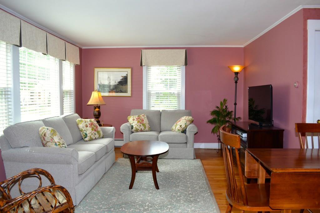 125 Colonial Road Portland, ME 04102 - Photo 6 of 34 Living room