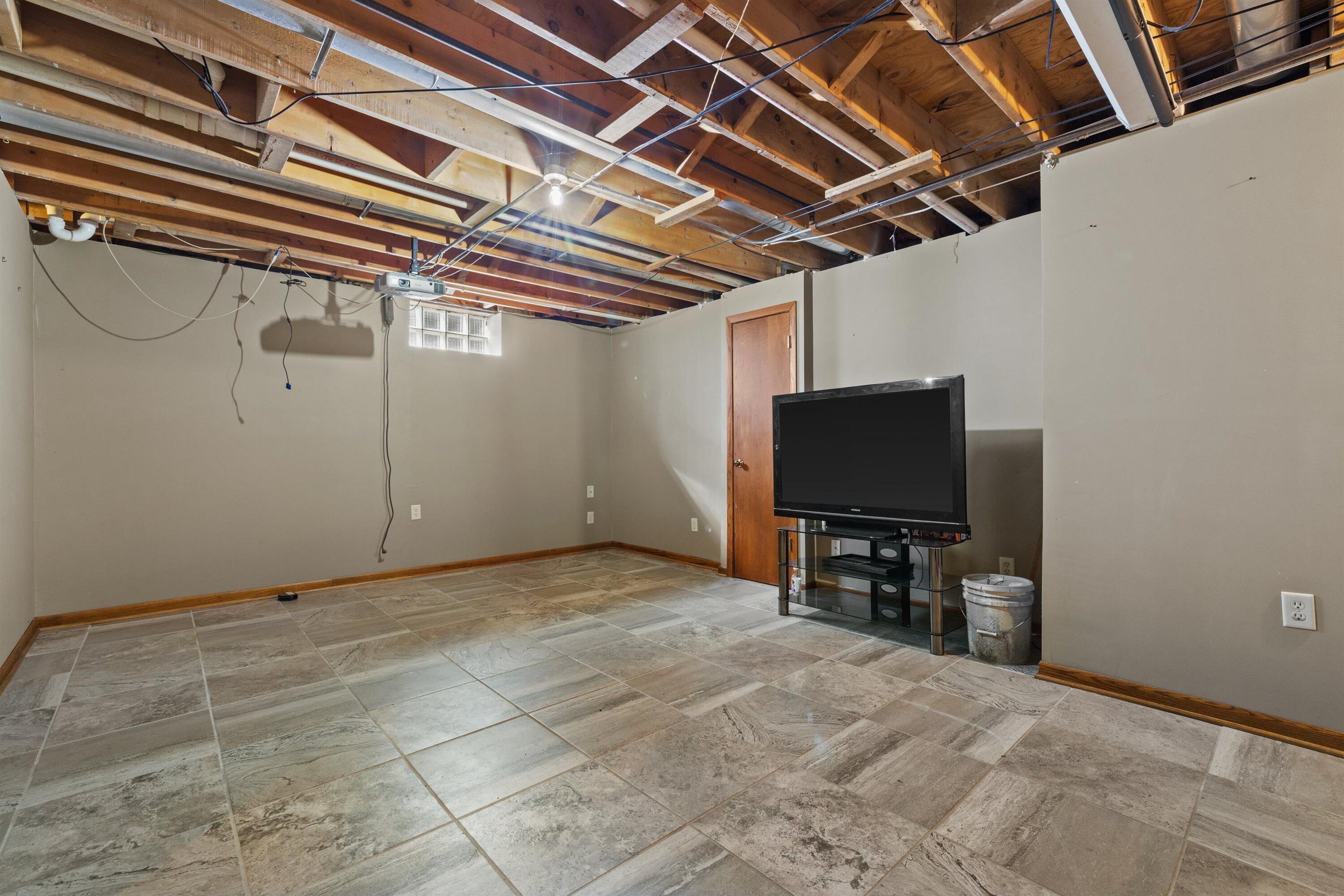 7849 Green Bay Road Pleasant Prairie, WI 53142 - Photo 28 of 42 Basement