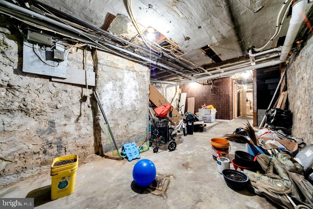 6144 Locust Street Philadelphia, PA 19139 - Photo 26 of 28