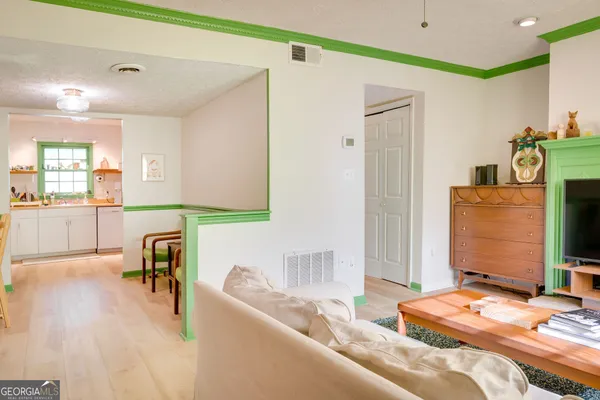 $1,695 | 1905 South Milledge Avenue, Unit 20, Athens, GA 30605