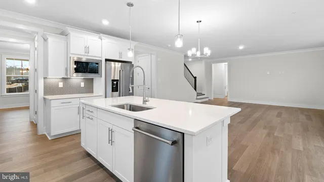 $1,499,990 | 8281 Colling Manor, Alexandria, VA 22308