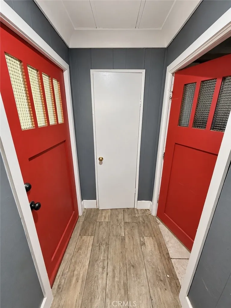 23500 The Old Road, Unit 19 Newhall, CA 91321 - Photo 2 of 4 Gallery Image 2