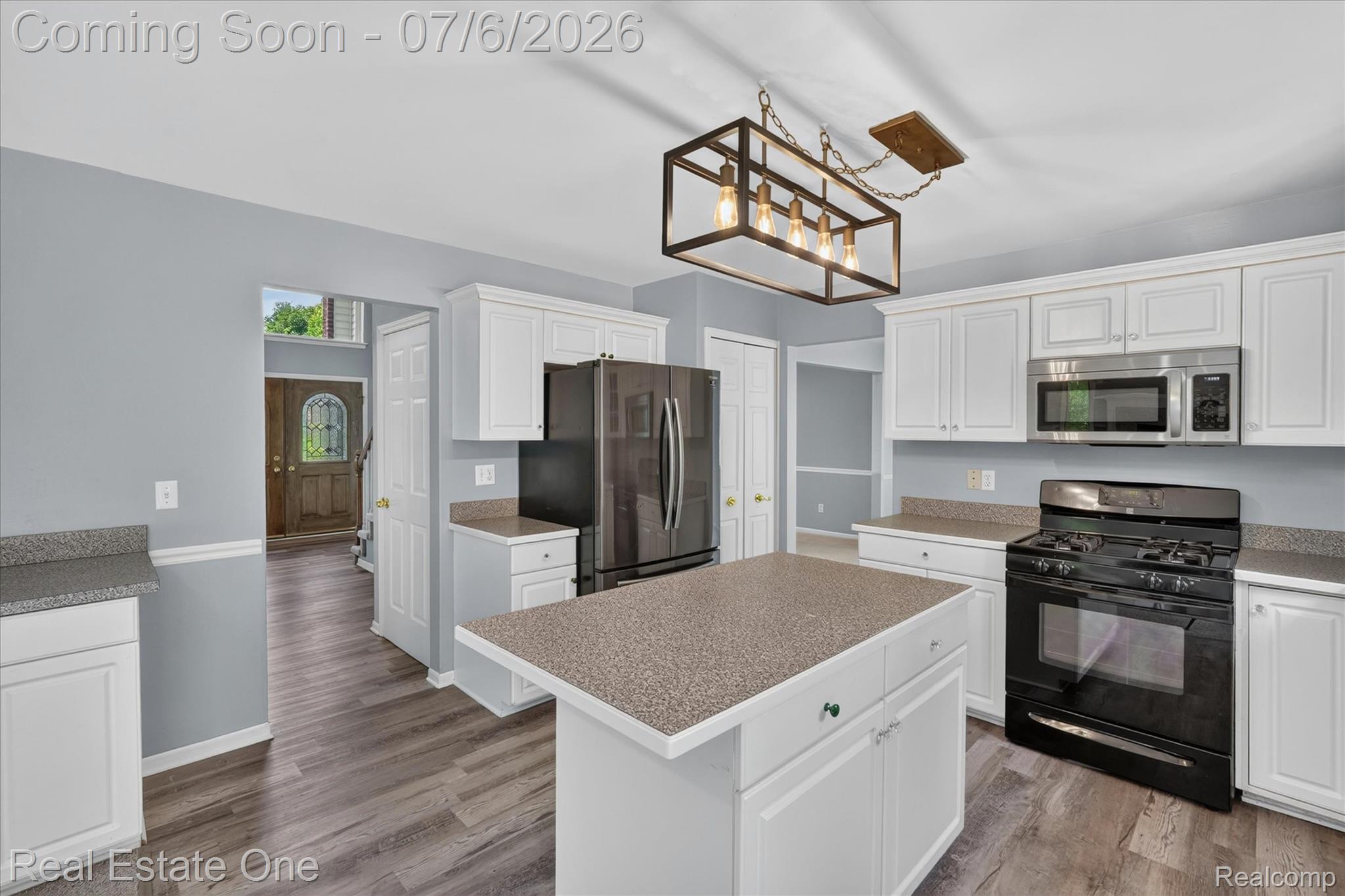 9610 Forest Ridge Drive Clarkston, MI 48348 - Photo 17 of 77 18-9610-Forest-Ridge-Dr-Village-of-Clarkston-MI-48348-WindowStill.jpg