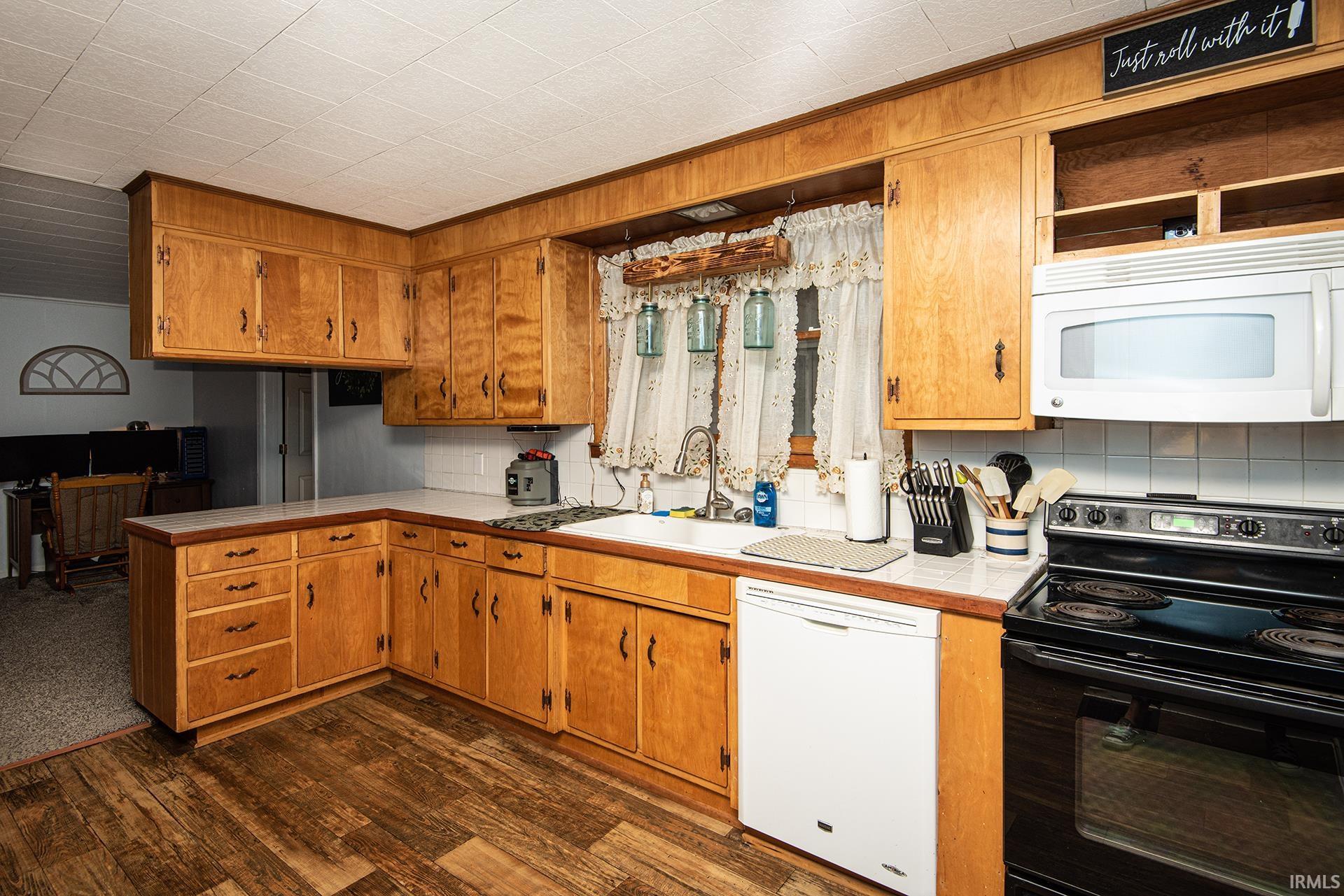 3102 North Meyer Road Vincennes, IN 47591 - Photo 8 of 36 Gallery Image 8