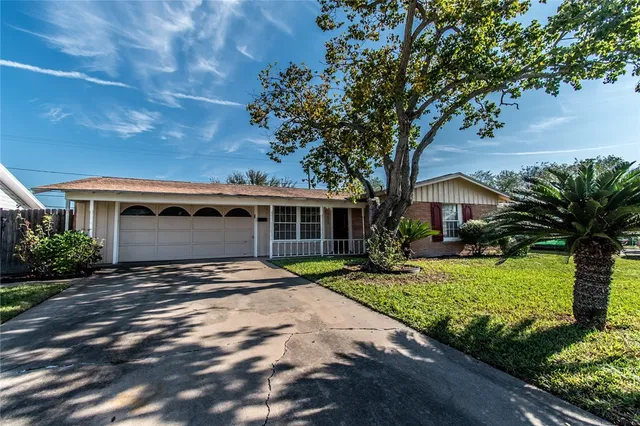 $249,500 | 4822 Trinity Drive, Corpus Christi, TX 78411