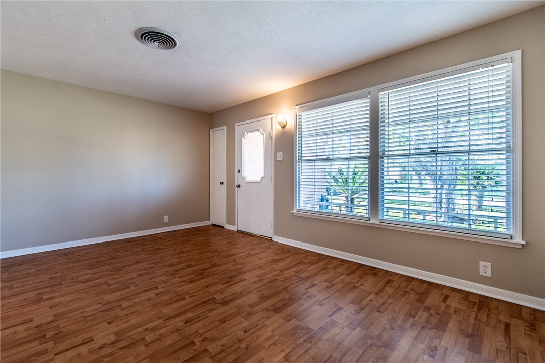 4822 Trinity Drive Corpus Christi, TX 78411 - Photo 2 of 25 Formal Livingroom offers a lot natural lighting