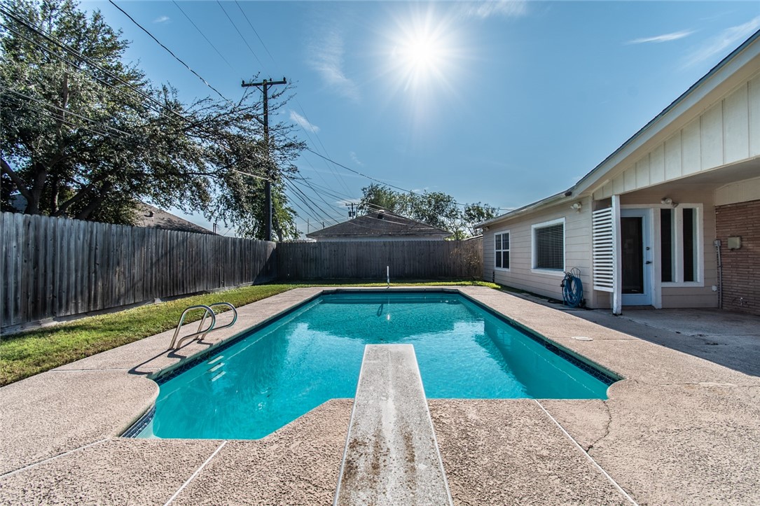 4822 Trinity Drive Corpus Christi, TX 78411 - Photo 22 of 25