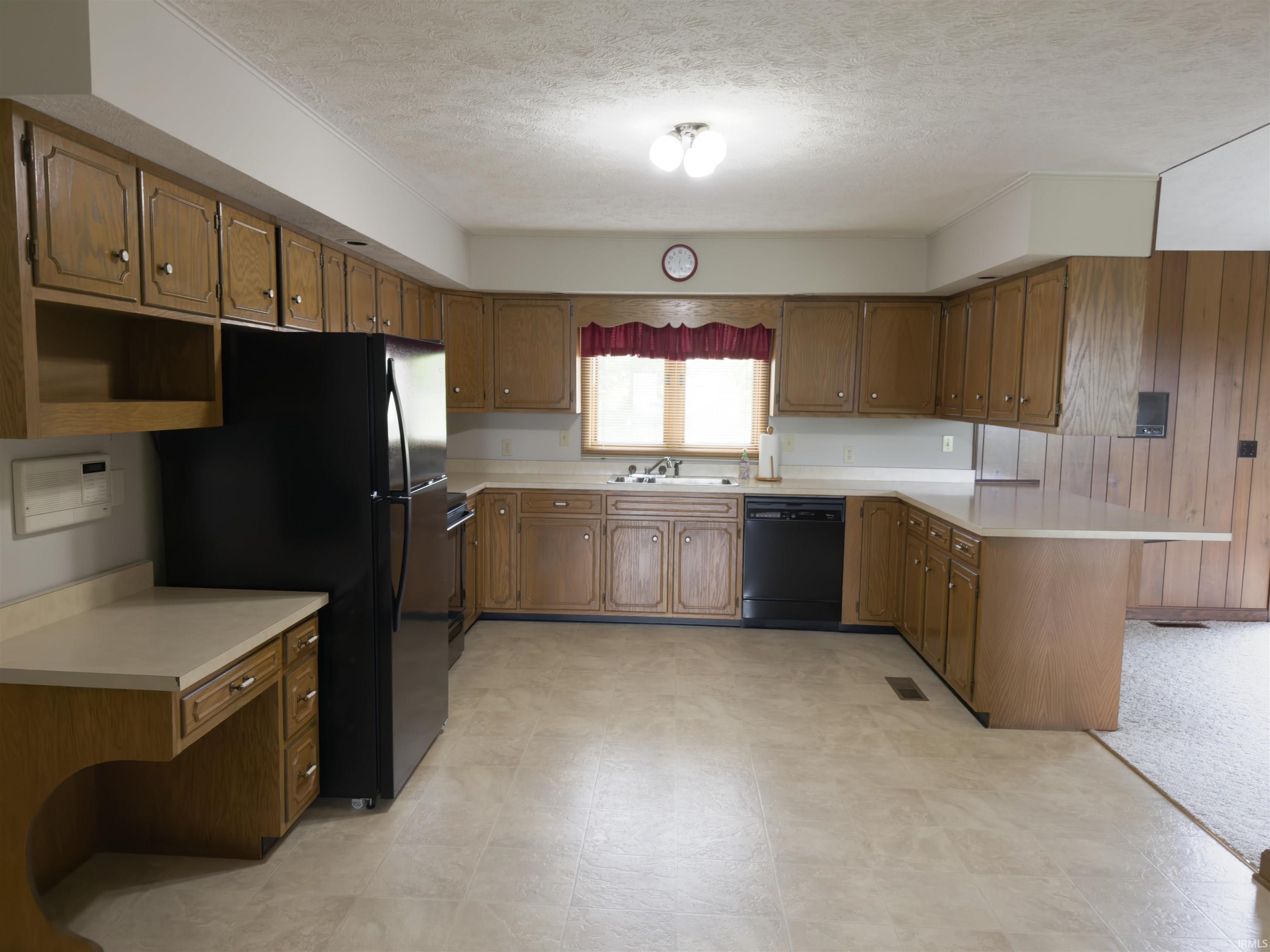 1300 Old Farm Road Bedford, IN 47421 - Photo 22 of 32