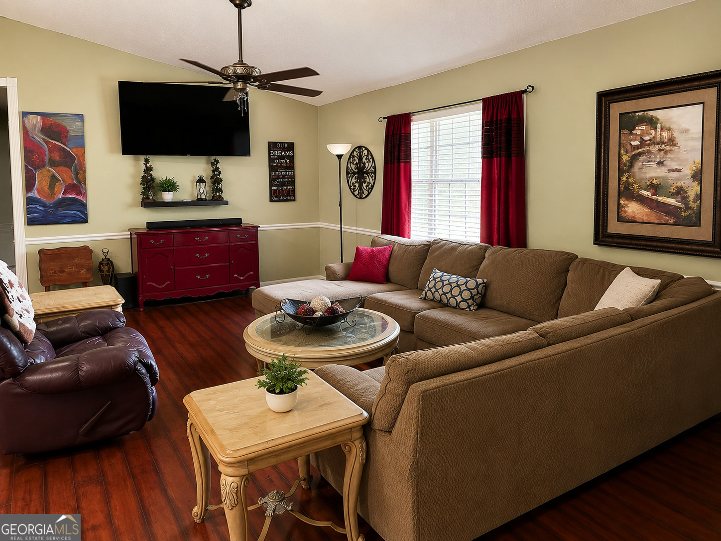 135 Brandon Street Baxley, GA 31513 - Photo 2 of 15