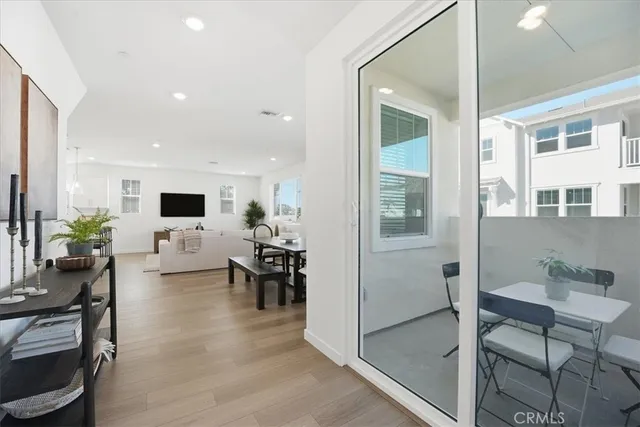 $1,335,471 | 2392 Haley Pt Drive, Unit 104, Ventura, CA 93003