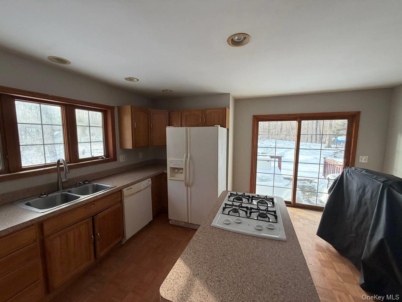 535 Creek Road Poughkeepsie, NY 12601 - Photo 16 of 31