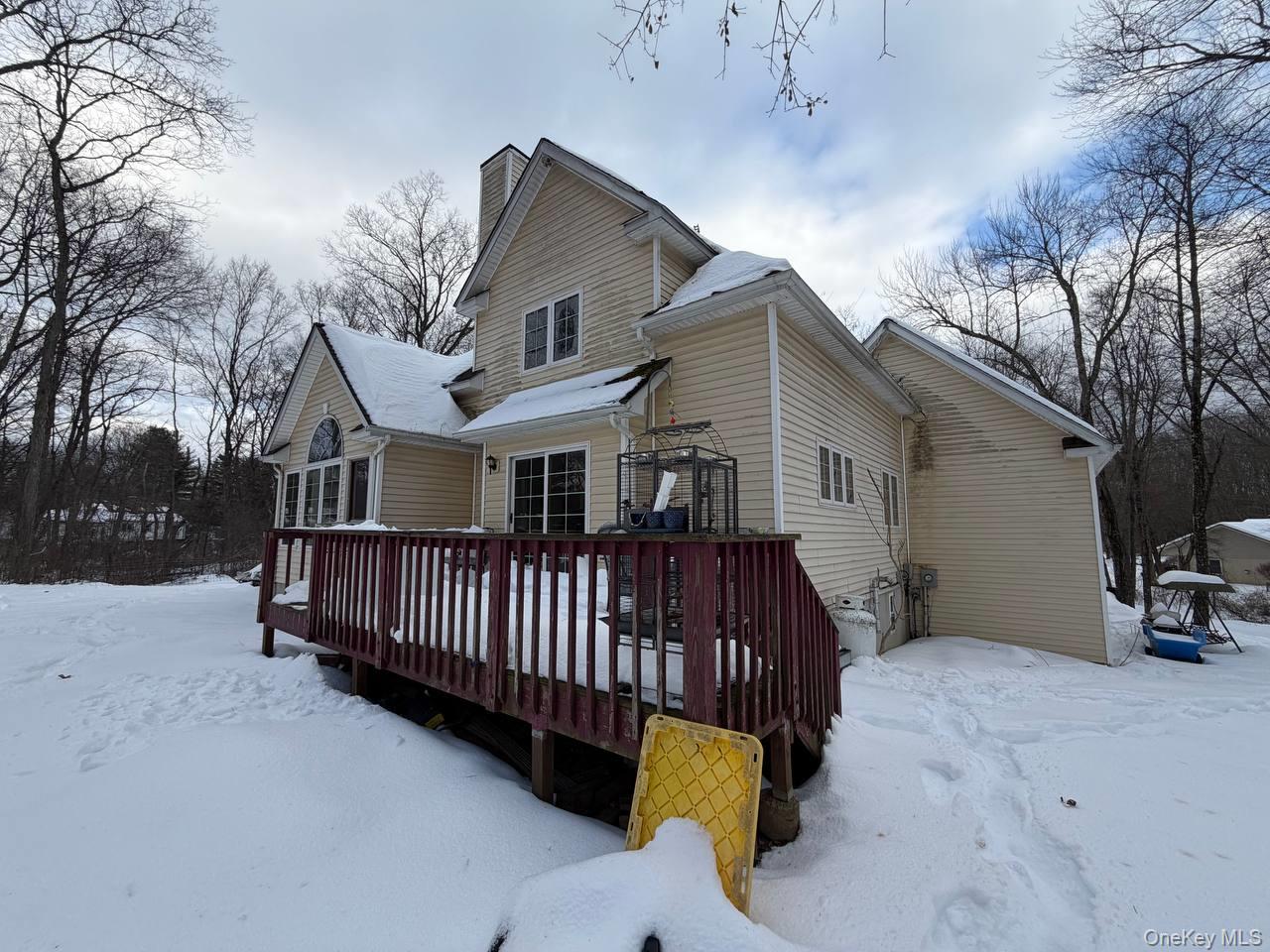 535 Creek Road Poughkeepsie, NY 12601 - Photo 2 of 31