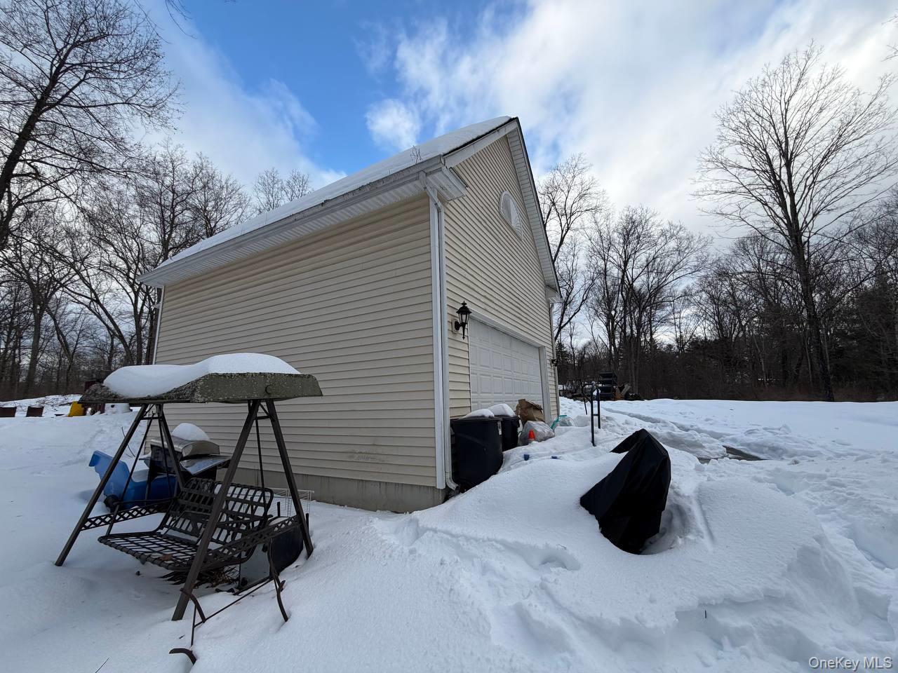 535 Creek Road Poughkeepsie, NY 12601 - Photo 4 of 31