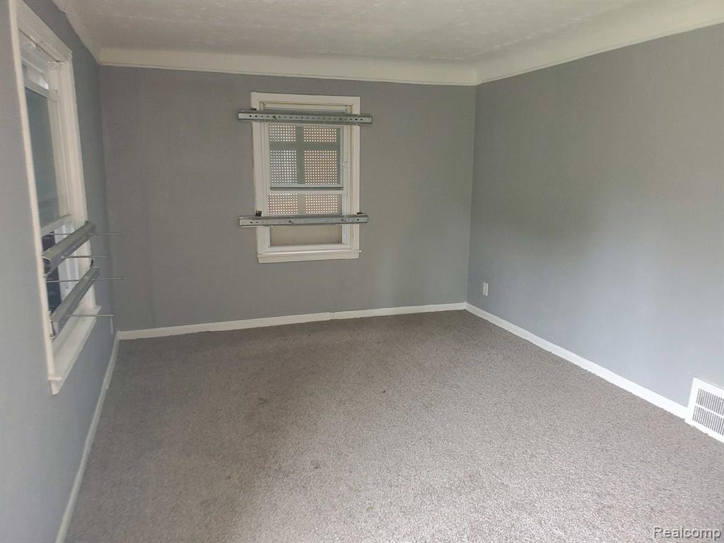 16544 Burt Road Detroit, MI 48219 - Photo 12 of 14