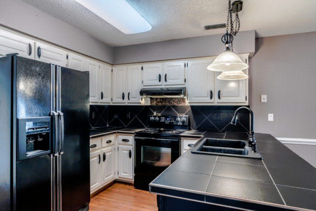 1511 Mulberry Lane Foley, AL 36535 - Photo 11 of 34 Kitchen