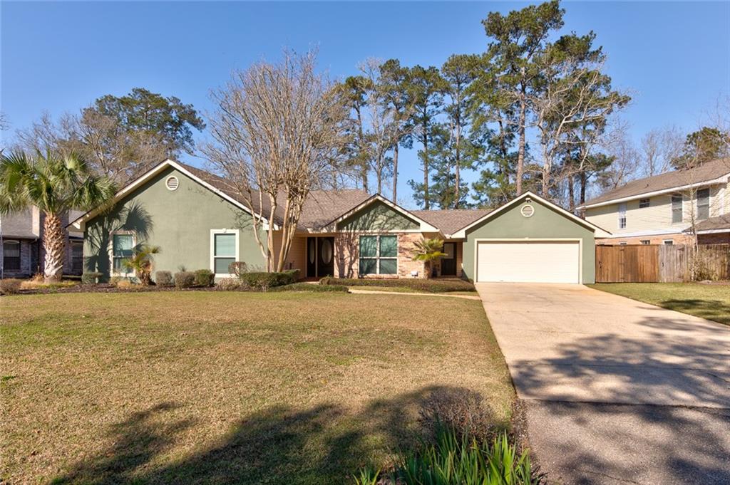 393 Cross Gates Boulevard Slidell, LA 70461 - Photo 1 of 22