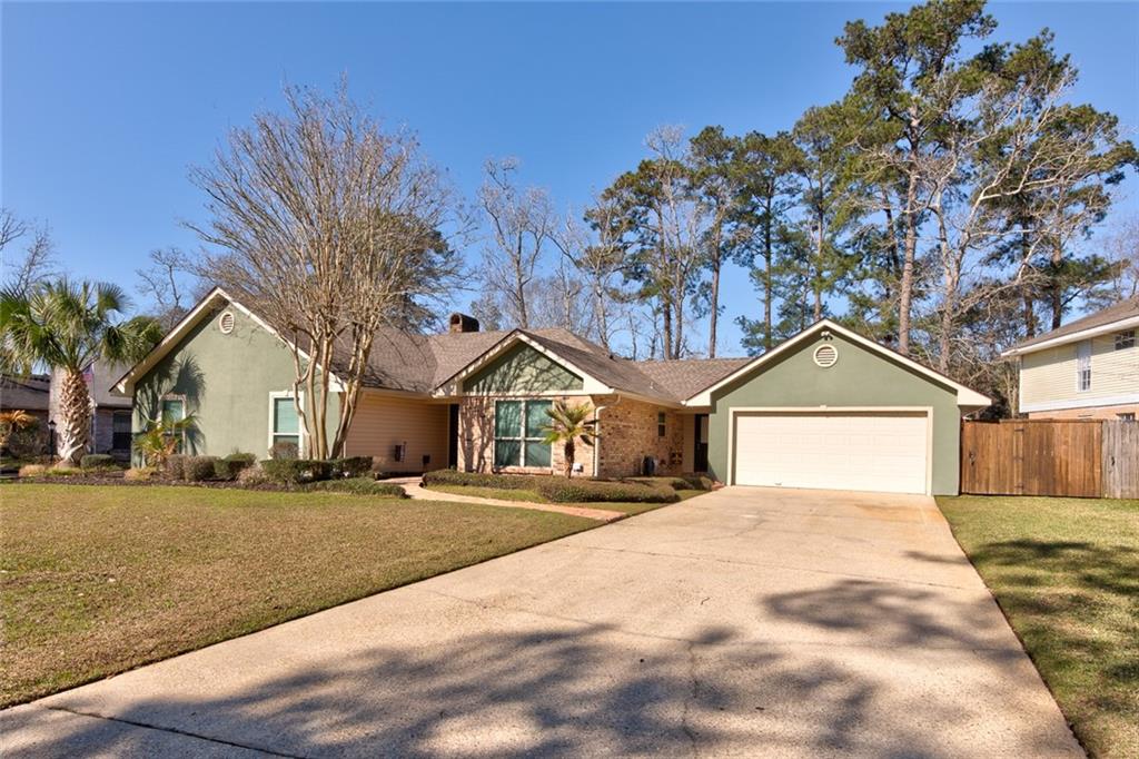 393 Cross Gates Boulevard Slidell, LA 70461 - Photo 2 of 22