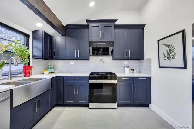 $1,198,888 | 8 Barbara Lane, Jericho, NY 11753