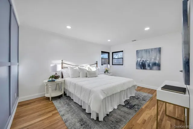 $1,198,888 | 8 Barbara Lane, Jericho, NY 11753