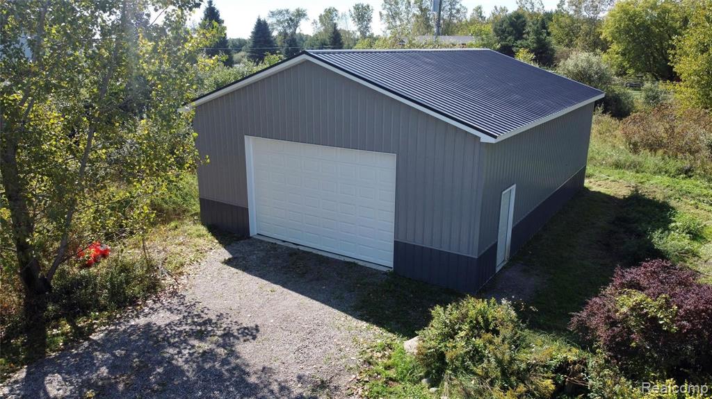 568 South Elba Road Lapeer, MI 48446 - Photo 40 of 43