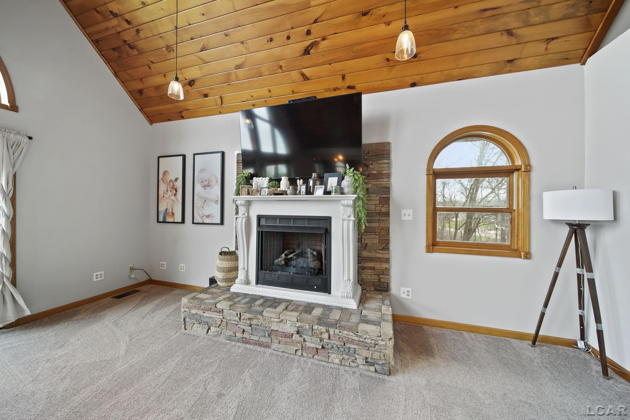 17700 Greenleaf Road Addison, MI 49220 - Photo 17 of 58
