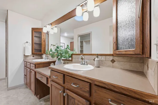 $579,900 | 2095 East Celia Court, Eagle, ID 83616