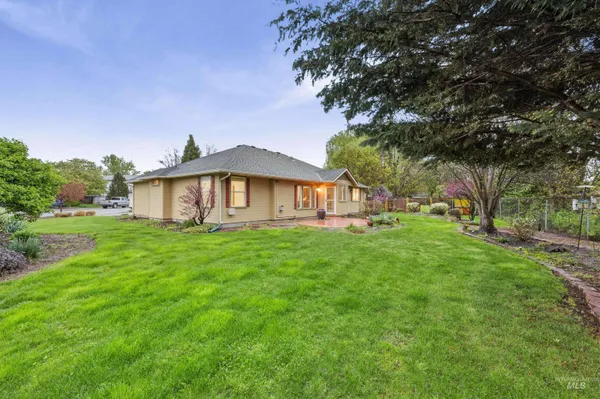 $579,900 | 2095 East Celia Court, Eagle, ID 83616