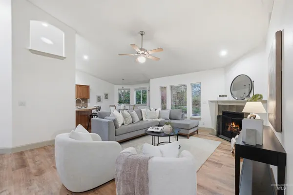$579,900 | 2095 East Celia Court, Eagle, ID 83616