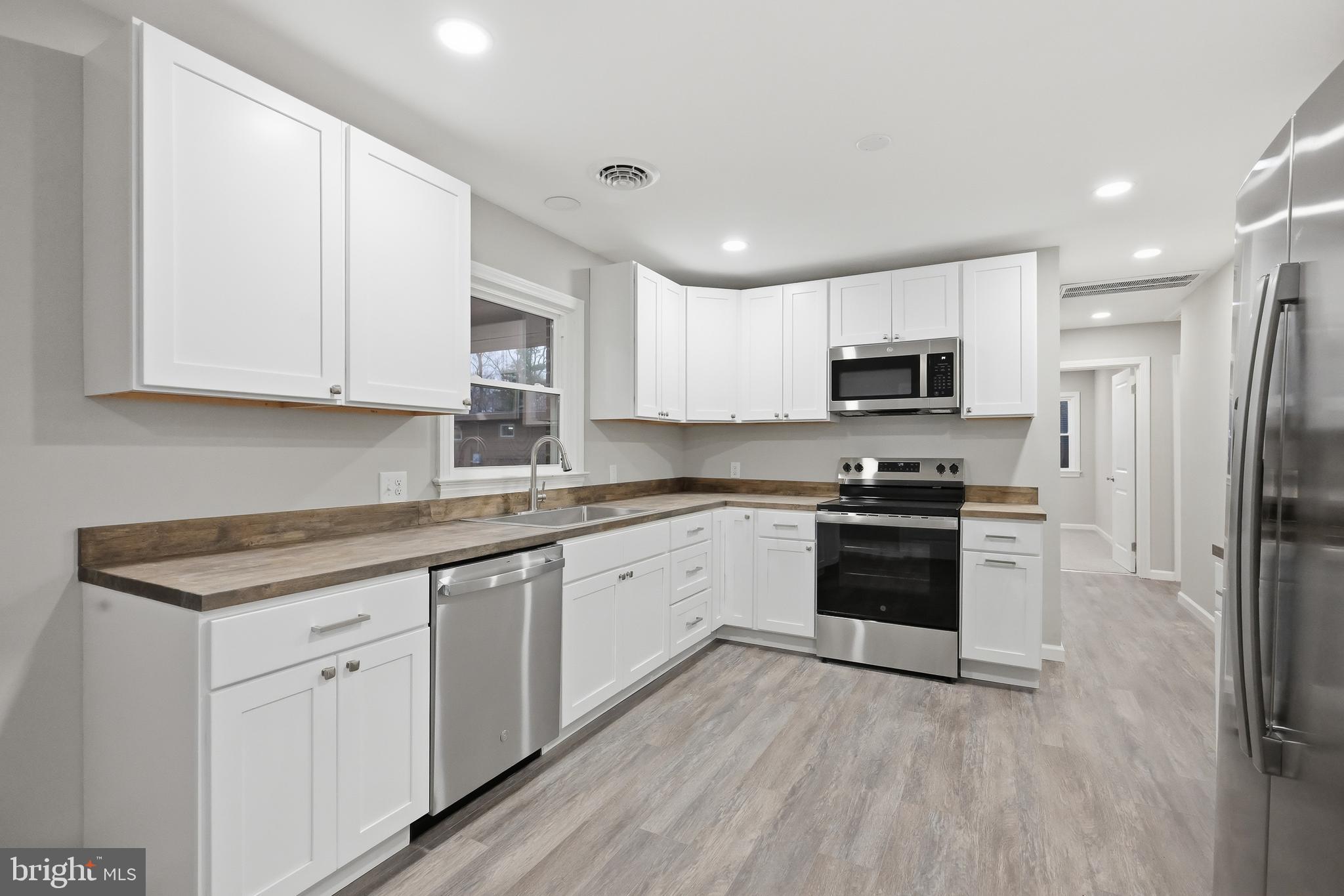 9121 Middleford Road Seaford, DE 19973 - Photo 3 of 29