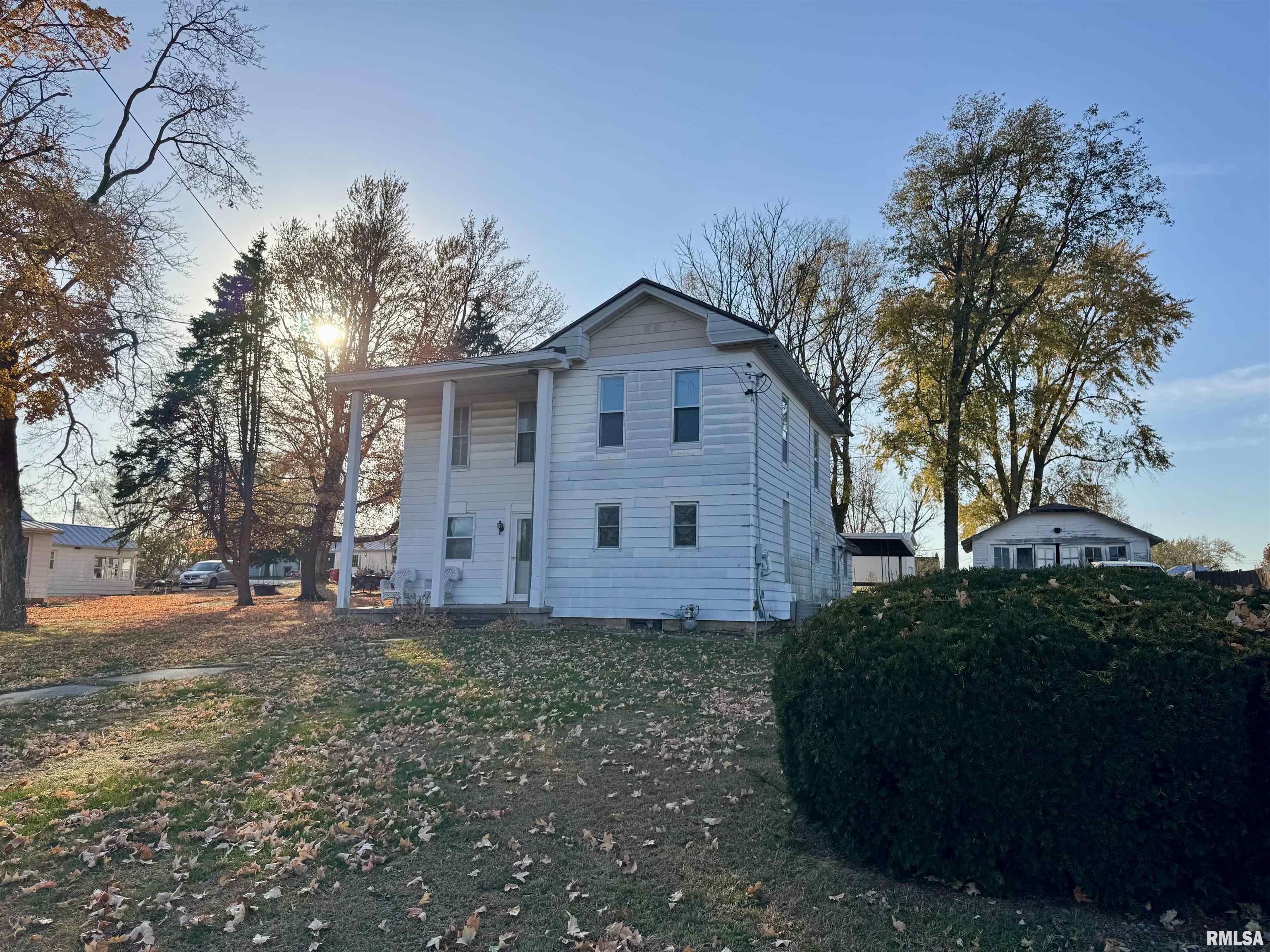 309 North Main Street Payson, IL 62360 - Photo 1 of 22