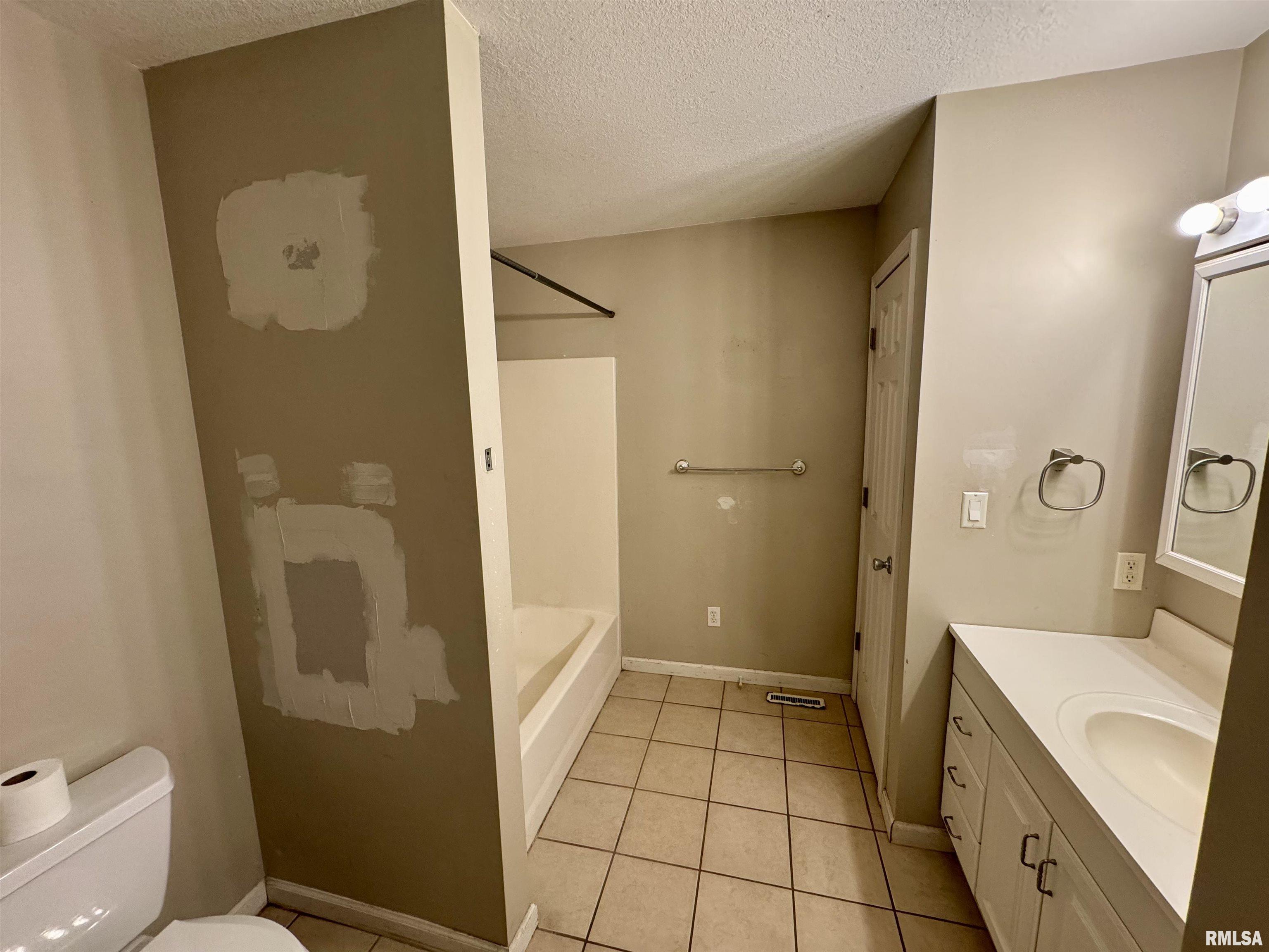 309 North Main Street Payson, IL 62360 - Photo 11 of 22